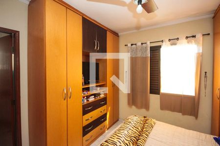 Casa à venda com 220m², 3 quartos e 3 vagasSuíte