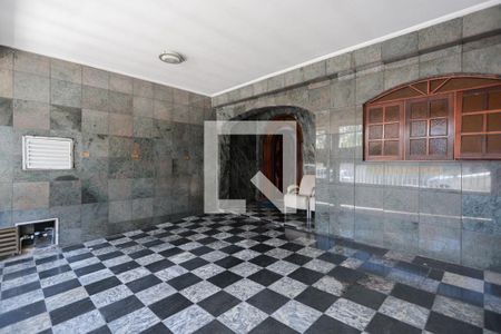 Casa para alugar com 370m², 3 quartos e 2 vagas Casa para alugar com 370m², 3 quartos e 2 vagasGaragem