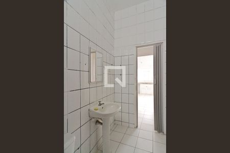 Banheiro de casa para alugar com 1 quarto, 50m² em Vila Albertina, São Paulo