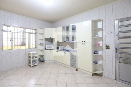 Casa para alugar com 200m², 4 quartos e 2 vagasCozinha