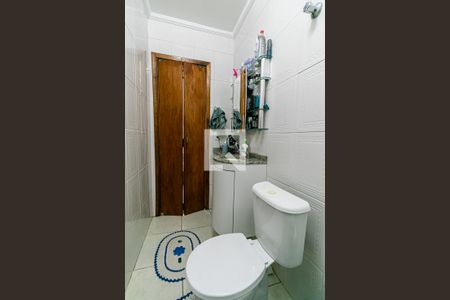 Casa de condomínio para alugar com 145m², 3 quartos e 2 vagasBanheiro da Suíte