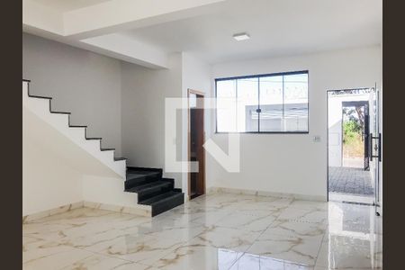 Sala de casa à venda com 3 quartos, 144m² em Tres Barras, Contagem