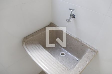 Casa de condomínio à venda com 50m², 2 quartos e 1 vagaÁrea de Serviço