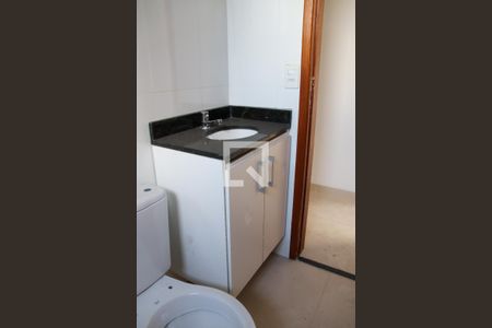 Casa de condomínio à venda com 50m², 2 quartos e 1 vagaBanheiro