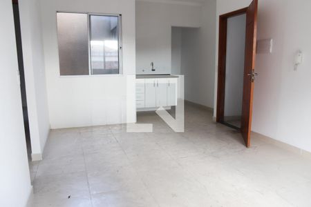 Sala e Cozinha de casa de condomínio à venda com 2 quartos, 50m² em Parque Edu Chaves, São Paulo