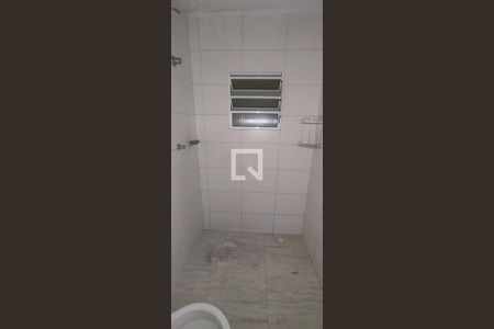 banheiro de casa para alugar com 2 quartos, 40m² em Vila Medeiros, São Paulo