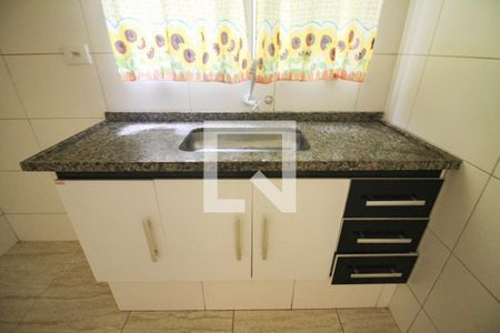 Cozinha de casa para alugar com 2 quartos, 40m² em Vila Medeiros, São Paulo