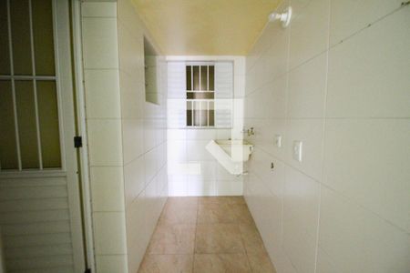 Corredor de casa para alugar com 2 quartos, 40m² em Vila Medeiros, São Paulo