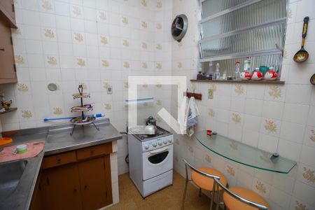 Apartamento à venda com 70m², 1 quarto e sem vaga Apartamento à venda com 70m², 1 quarto e sem vagaCozinha - Armários