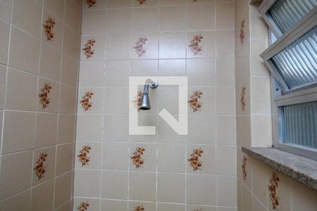 Apartamento à venda com 70m², 1 quarto e sem vaga Apartamento à venda com 70m², 1 quarto e sem vagaChuveiro