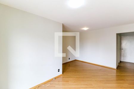 Sala de apartamento para alugar com 3 quartos, 70m² em Jardim Santo Amaro, São Paulo