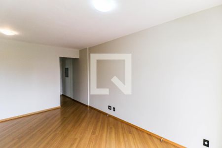 Sala de apartamento para alugar com 3 quartos, 70m² em Jardim Santo Amaro, São Paulo