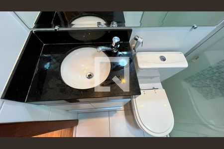 Apartamento à venda com 132m², 4 quartos e 2 vagasBanheiro