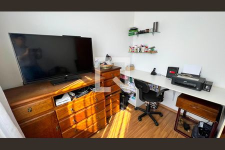 Apartamento à venda com 132m², 4 quartos e 2 vagasQuarto 2