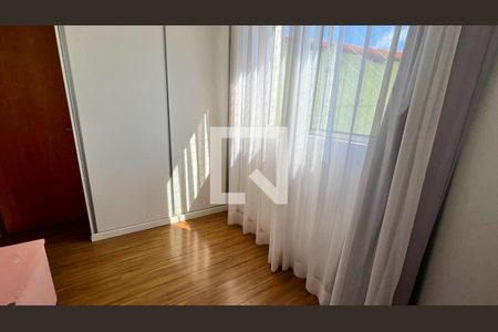 Apartamento à venda com 132m², 4 quartos e 2 vagasQuarto 3