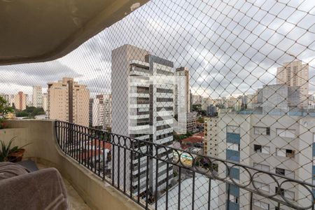 Apartamento à venda com 420m², 5 quartos e 4 vagasVaranda