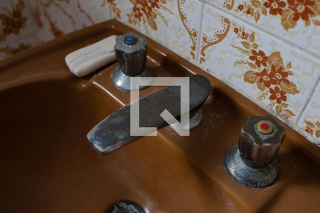 Casa à venda com 100m², 3 quartos e 2 vagas Casa à venda com 100m², 3 quartos e 2 vagasBanheiro 1