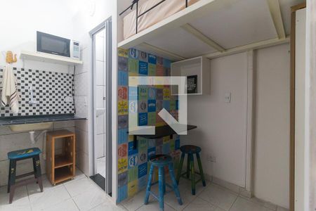 Quarto de kitnet/studio para alugar com 1 quarto, 15m² em Conjunto Residencial Bela Vista, Poá