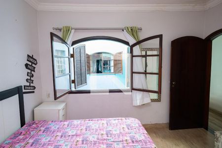 Casa à venda com 125m², 4 quartos e 2 vagasQuarto 2