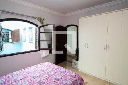 Casa à venda com 125m², 4 quartos e 2 vagasQuarto 2