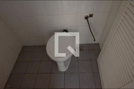 Apartamento à venda com 217m², 3 quartos e 3 vagasBanheiro de serviço