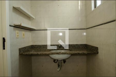 Apartamento à venda com 217m², 3 quartos e 3 vagasBanheiro 