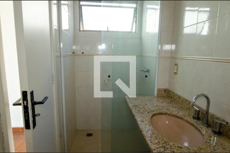 Apartamento à venda com 217m², 3 quartos e 3 vagasBanheiro da Suíte