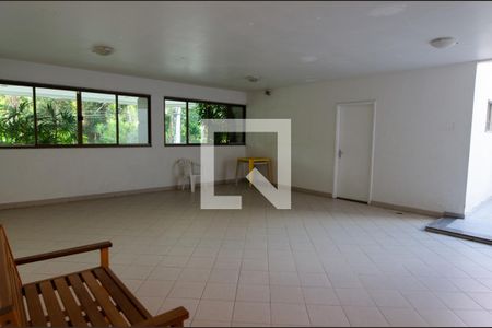 Apartamento à venda com 217m², 3 quartos e 3 vagasÁrea comum - Salão de festas