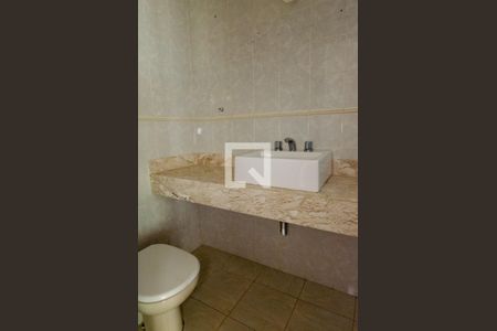 Apartamento à venda com 217m², 3 quartos e 3 vagasBanheiro Social