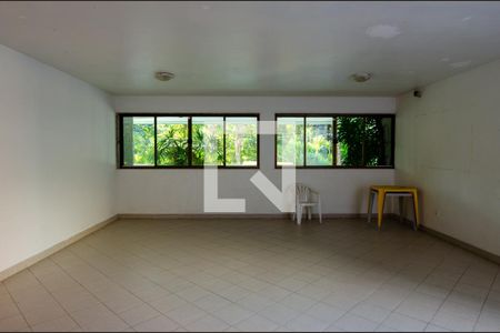 Apartamento à venda com 217m², 3 quartos e 3 vagasÁrea comum - Salão de festas