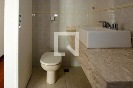 Apartamento à venda com 217m², 3 quartos e 3 vagasBanheiro Social