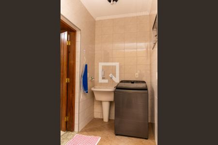 Casa à venda com 380m², 3 quartos e 3 vagasÁrea de Serviço