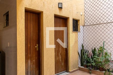 Casa à venda com 380m², 3 quartos e 3 vagasEntrada