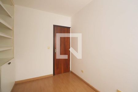 Apartamento à venda com 107m², 3 quartos e 2 vagasQuarto 2