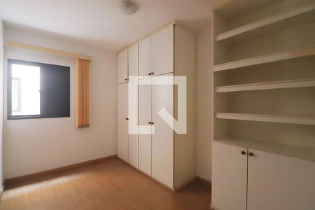 Apartamento à venda com 107m², 3 quartos e 2 vagasQuarto 2