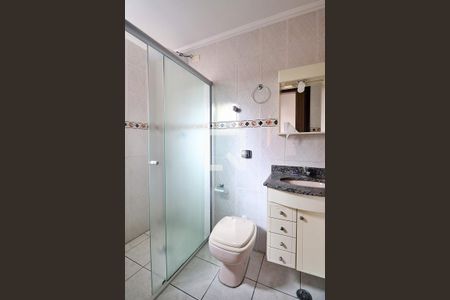 Apartamento à venda com 107m², 3 quartos e 2 vagasBanheiro do Quarto 1