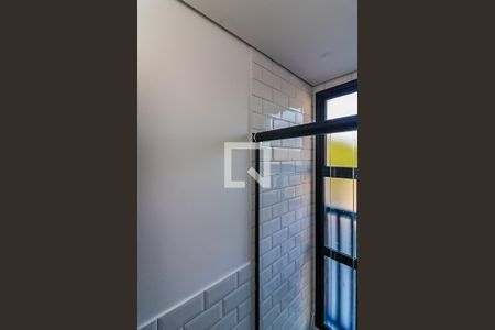 Banheiro de kitnet/studio para alugar com 1 quarto, 33m² em Parada Inglesa, São Paulo
