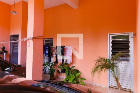Casa à venda com 140m², 3 quartos e 2 vagasGaragem