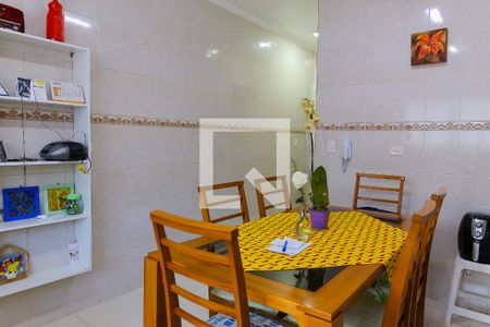 Casa à venda com 140m², 3 quartos e 2 vagasCozinha