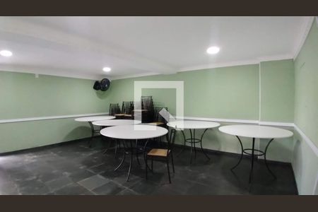 Apartamento à venda com 74m², 2 quartos e 1 vagaÁrea comum - Salão de festas