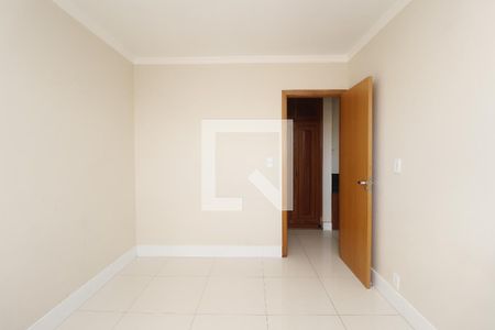 Apartamento à venda com 74m², 2 quartos e 1 vagaQuarto 2