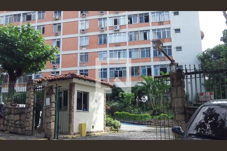 Apartamento à venda com 62m², 2 quartos e 1 vagaFachada