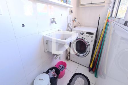 Apartamento à venda com 62m², 2 quartos e 1 vaga Apartamento à venda com 62m², 2 quartos e 1 vagaÁrea de Serviço