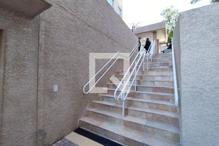 Apartamento à venda com 37m², 2 quartos e sem vagaEscada