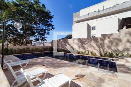 Apartamento à venda com 37m², 2 quartos e sem vagaÁrea comum - Piscina