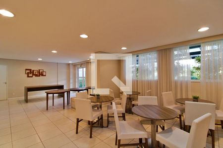 Apartamento para alugar com 50m², 2 quartos e 1 vaga Apartamento para alugar com 50m², 2 quartos e 1 vagaÁrea comum - Salão de festas