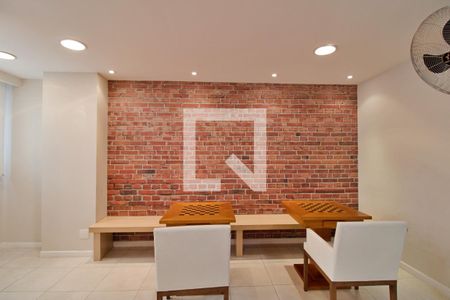 Apartamento para alugar com 50m², 2 quartos e 1 vaga Apartamento para alugar com 50m², 2 quartos e 1 vagaSalão de jogos