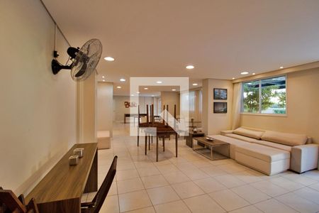 Apartamento para alugar com 50m², 2 quartos e 1 vaga Apartamento para alugar com 50m², 2 quartos e 1 vagaÁrea comum - Salão de festas