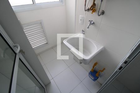 Apartamento para alugar com 62m², 3 quartos e 1 vagaÁrea de serviço 