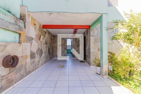 Casa à venda com 250m², 4 quartos e 2 vagas Casa à venda com 250m², 4 quartos e 2 vagasGaragem